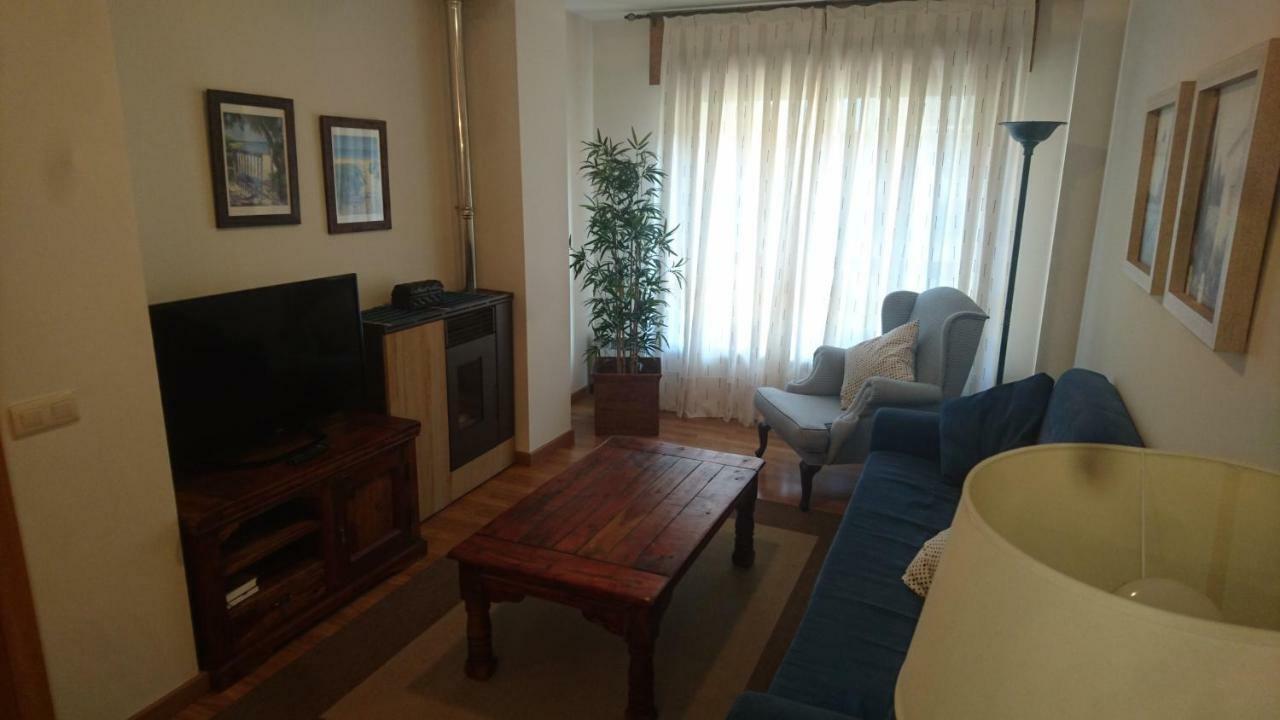 Apartamento Apartamento Rapitan Jaca Exterior foto